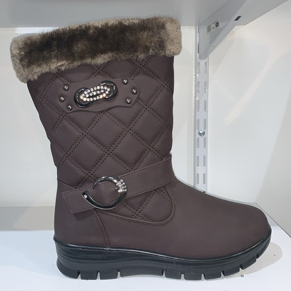 BROWN QUILTED RHINESTONE BOOTS - Picture 3 of 7